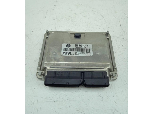 Блок управления двигателем Блок управления 0281010928 Skoda Superb B5 (3U)