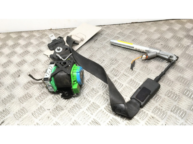 Передний ремень безопасности