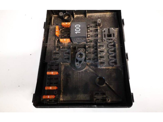   Pojistková skříňka 1k0937125a, 1K0937125A   Volkswagen Tiguan 2008