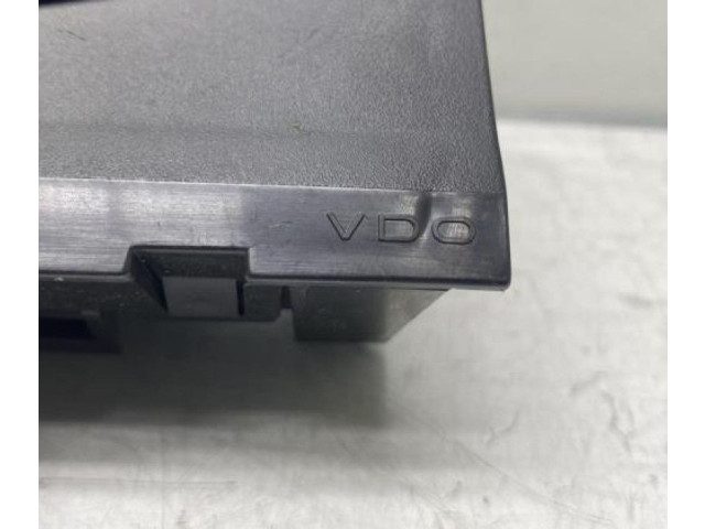 Панель приборов    Renault Twingo II       