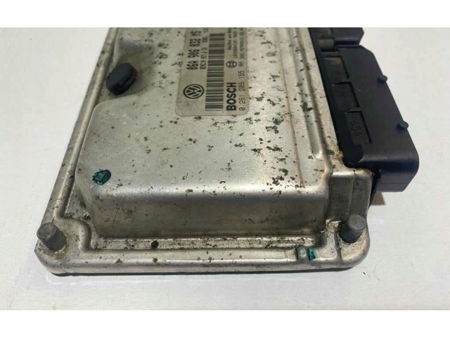 Блок управления двигателя 06A906032MS, 0261208155   Volkswagen New Beetle