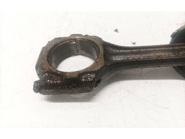  Поршень с шатуном    Audi A3 S3 8L  