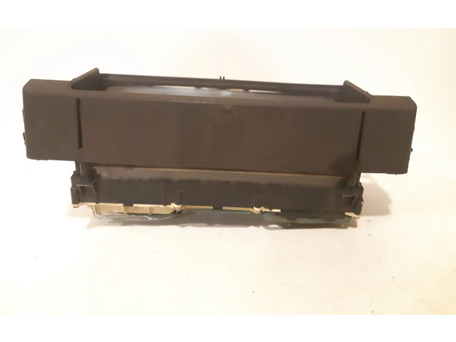 Přístrojová deska Audi 80 90 B2 1986 88471067, 81117275