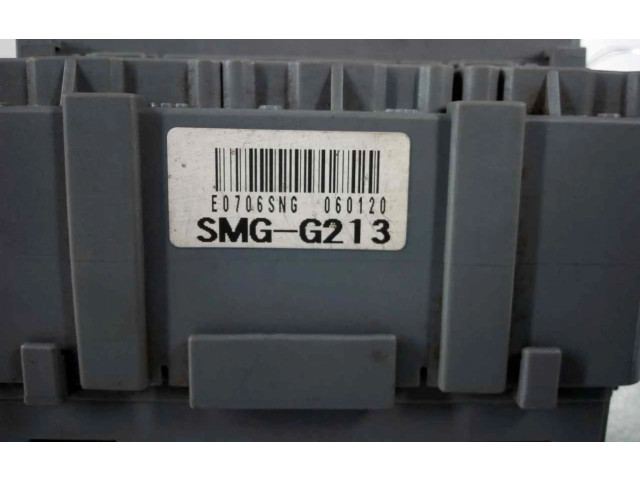 Блок предохранителей SMGG213, SMGG213   Honda Civic    