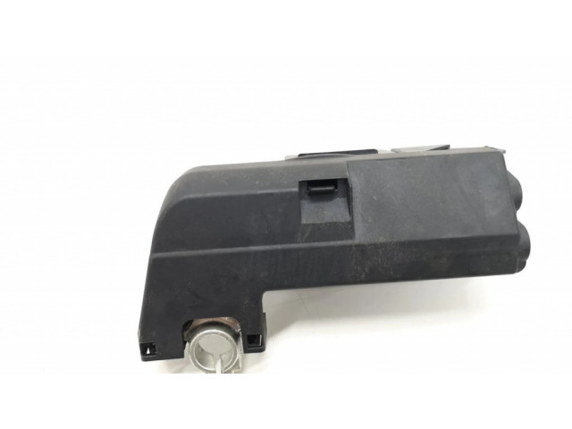 Минусовый провод (аккумулятора)