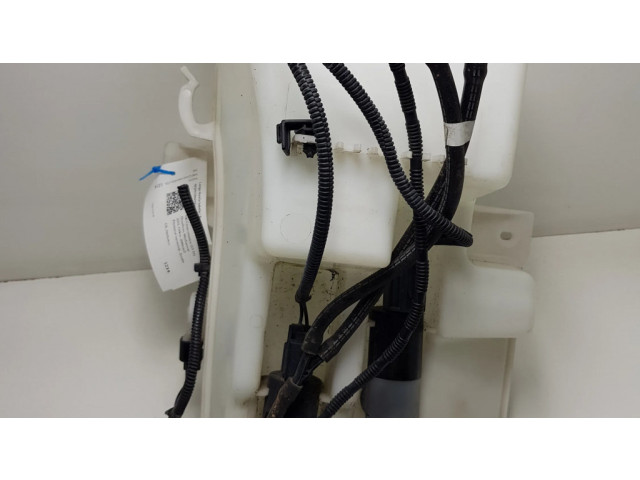 Бачок оконной жидкости    