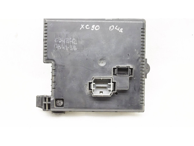 Блок предохранителей 8676391   Volvo V70    