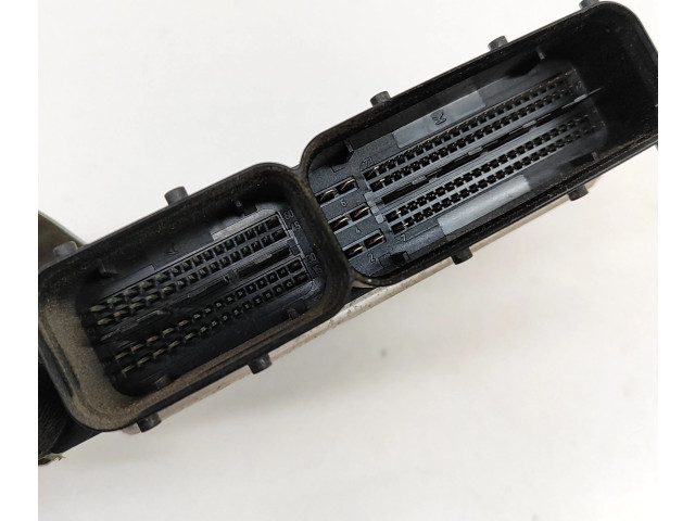 Блок управления двигателя 045906013Q, 045906013E Skoda Fabia Mk2 (5J)