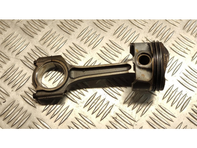 Píst RFCM5G6205FA Ford Fiesta pro benzínový motor 1.0