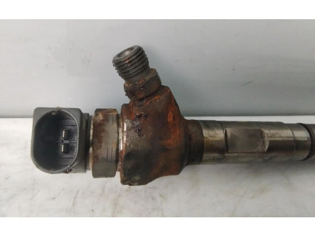 Форсунка 04L130277AC Volkswagen Caddy