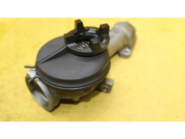 Čerpadlo oleje 057115253C Audi A8 S8 D3 4E