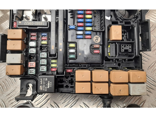 Блок предохранителей 91201CR050, 91956CR100 KIA Ceed