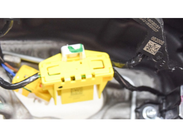 Руль Peugeot 2008 II  2019- года 98255045ZD      