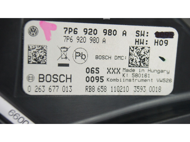 Přístrojová deska Volkswagen Touareg II 2013 7P6920980A, 7P6920980A