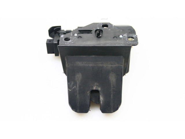 Zámek zadních dveří 8P4827505B Audi A6 Allroad C6 2005