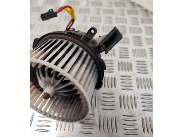 Вентилятор печки       Audi Q5 SQ5