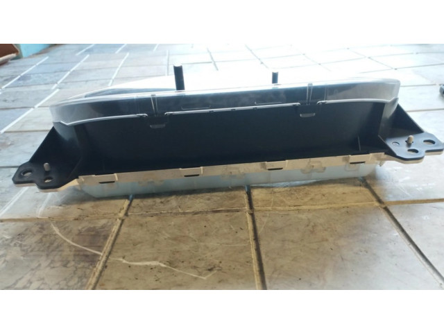 Přístrojová deska Mazda 5 2006 C23555430