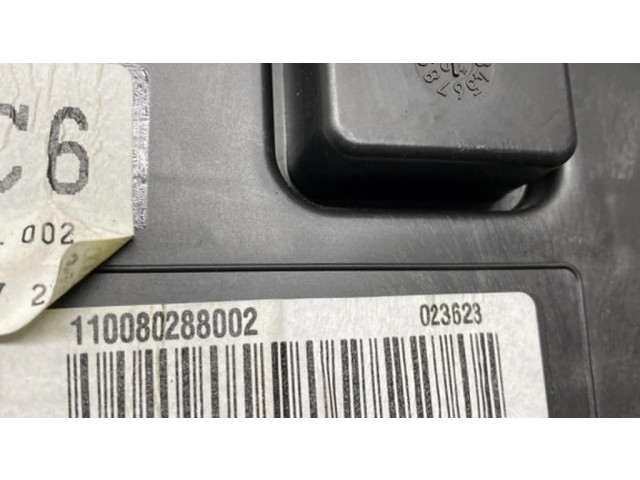 Přístrojová deska Toyota Corolla E120 E130 2005 110080288002, 8380002C60