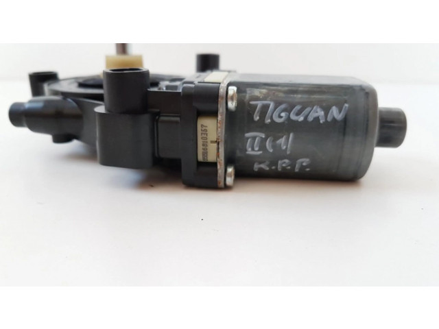 Передний двигатель механизма для подъема окон