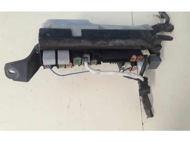 Блок предохранителей Toyota Corolla Verso AR10