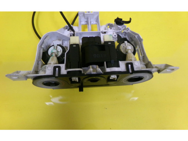 Блок управления климат-контролем    Mazda 323 F