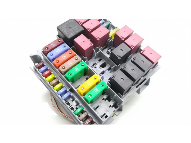 Pojistková skříňka 51905216 Fiat 500 2018