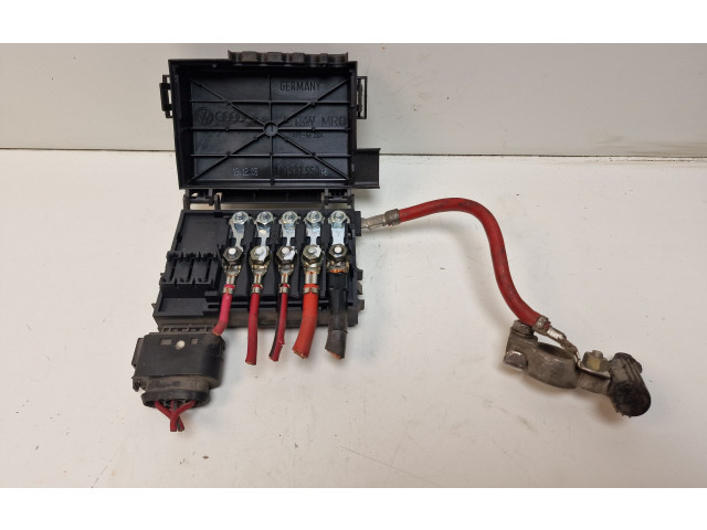 Pojistková skříňka 1J0937550AB Volkswagen New Beetle 2002