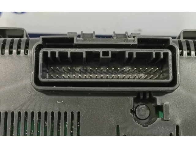 Přístrojová deska Renault Captur II 2021 P248095140R, VPLR1F14B115DH