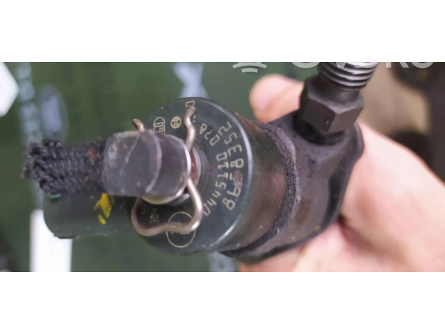 Форсунка 8658352    Volvo XC90   