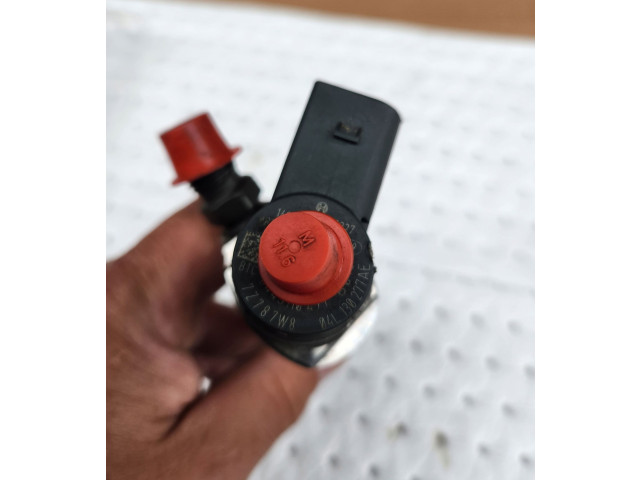 Форсунка 04L130277AE, 0445110471 Audi A3 S3 8V