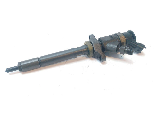 Форсунка 338002A400    Hyundai Getz  D4FA 