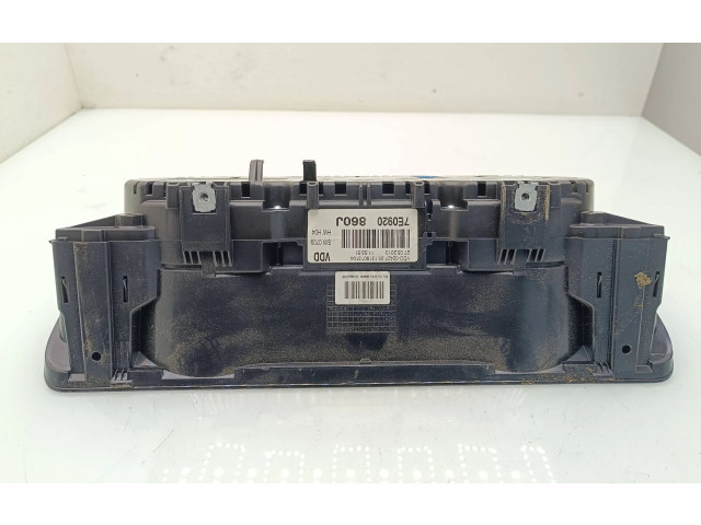 Přístrojová deska Volkswagen Transporter - Caravelle T5 2013 7E0920860J, VDD02427