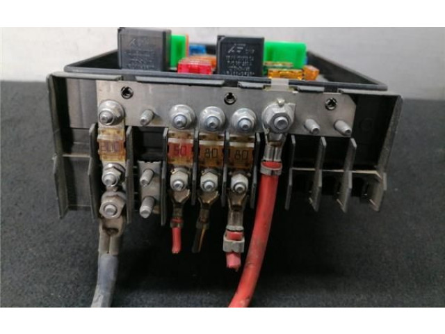 Блок предохранителей  1K0937125A, 1K0937125A   Volkswagen Caddy    