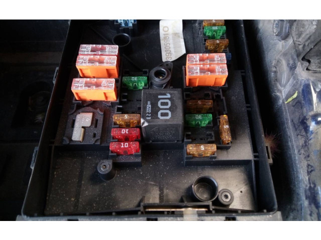 Pojistková skříňka Řídící jednotka BSM Volkswagen Golf SportWagen 2006