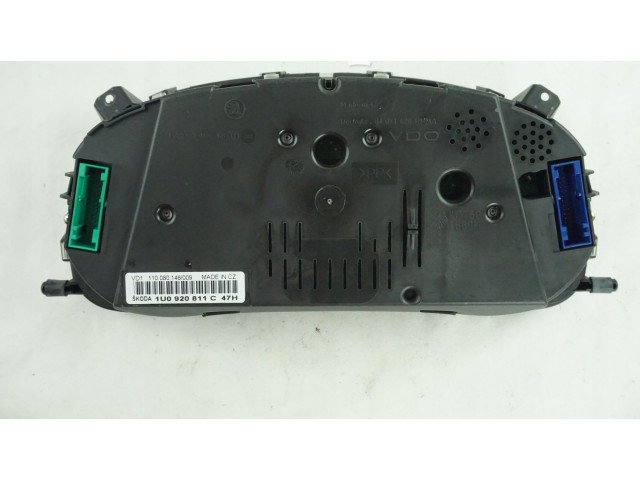 Панель приборов 1U0920811C Skoda Octavia Mk2 (1Z)