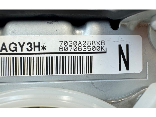 Руль Mitsubishi Outlander 2013 - 2021 года 4400A460, 7030a088