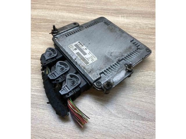 Блок управления двигателем Блок управления 9650931380, 0281011247   Peugeot Expert