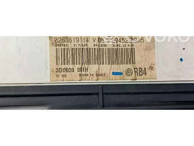 Панель приборов 3D0920881H   Volkswagen Phaeton       