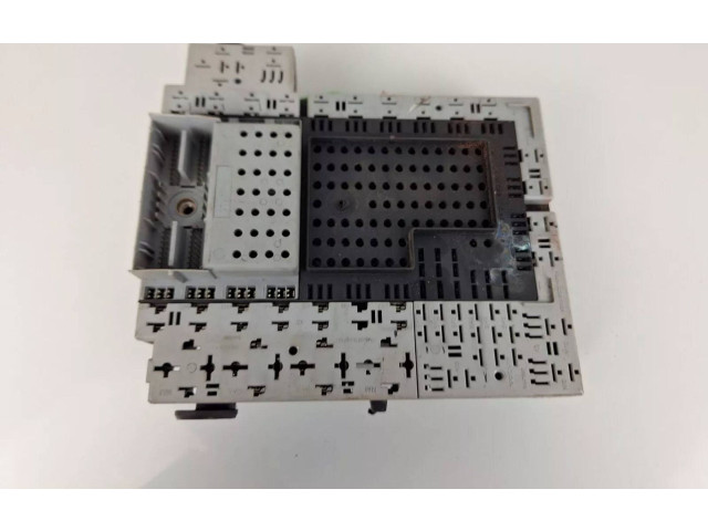 Блок предохранителей 9494594, 9494997 Volvo S80