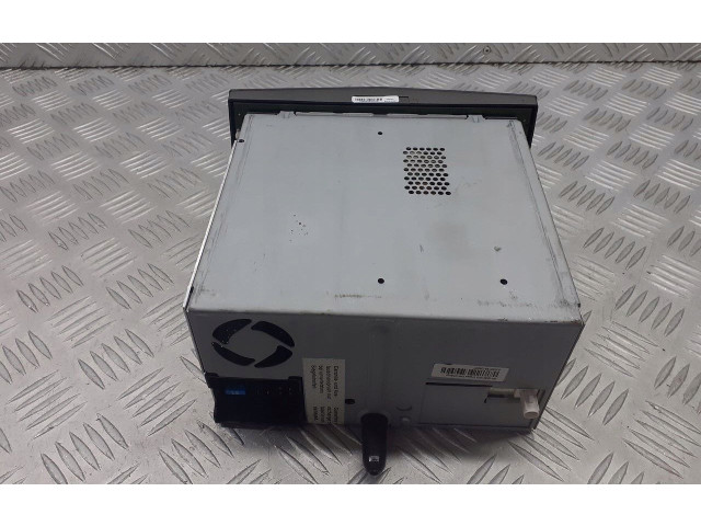 Pojistková skříňka Радио/ проигрыватель / навигация 13251056 Opel Zafira B 2007