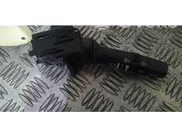 Ручка стеклоочистителей 934202K560 KIA Ceed