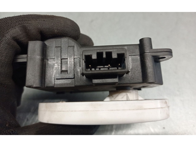 Вентилятор печки 1138002320, DETRAMPILLA Subaru Legacy