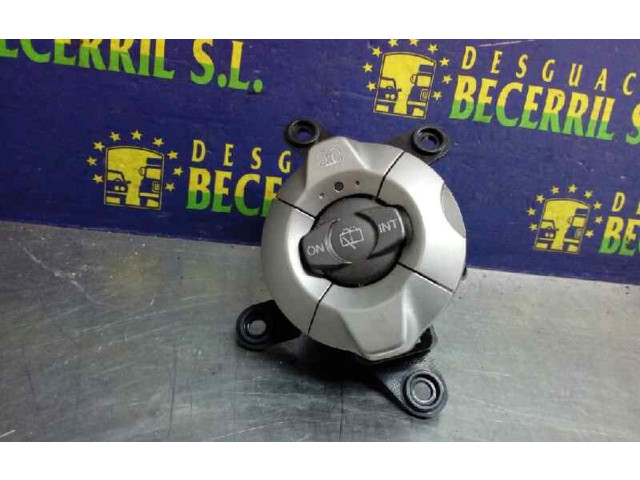 Ручка стеклоочистителей 937012761031025   Hyundai Coupe