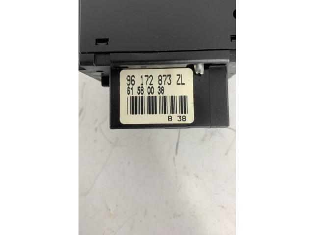 Ручка стеклоочистителей Citroen Xsara Picasso