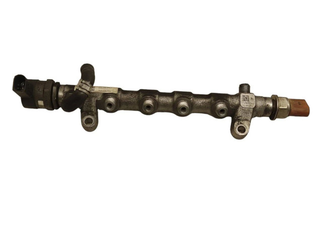 Топливная рампа 03L130089J, 03L089JP0   Skoda Octavia Mk2 (1Z)  