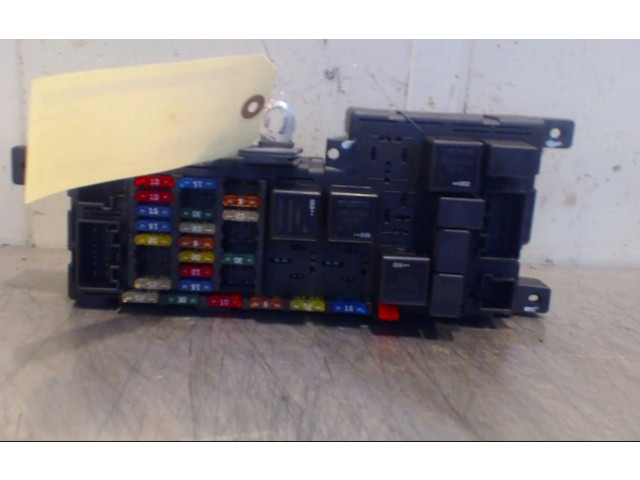 Блок предохранителей 9452993, 518322110 Volvo S60