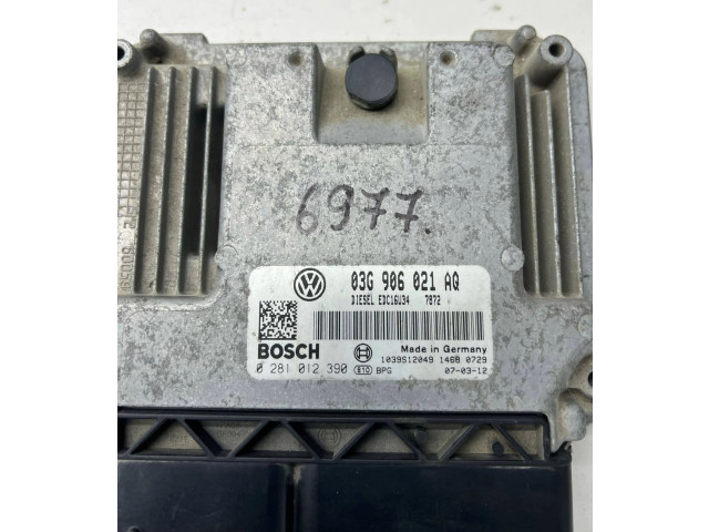 Řídící jednotka 03G906021AQ, 0281012390   Volkswagen Caddy 2007