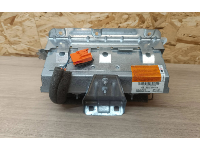 Подушка безопасности пассажира 30721035, 605650100 Volvo S80