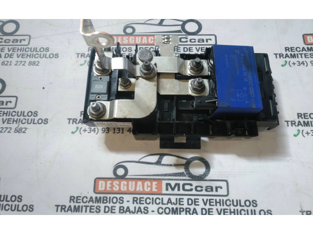   Pojistková skříňka A2465400950   Mercedes-Benz GLA W156 2013