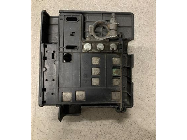 Блок предохранителей A878   Alfa Romeo GT    